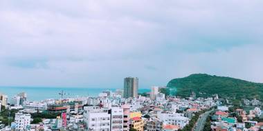 Romantic beach getaway with beachfront view