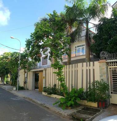 MODERN BBQ RETREAT VILLA 5BR