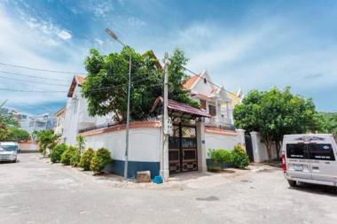 Lavie House 2 - 8B Lạc Long Quân