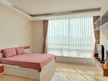 Pooh House 9 - Panorama View