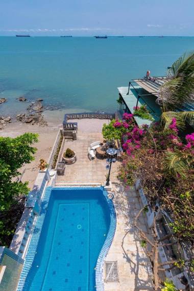 Beachfront Palm Villa 25 Biệt Thự Trên Bãi Biển