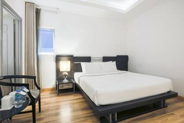 A&EM - The Petit Hotel