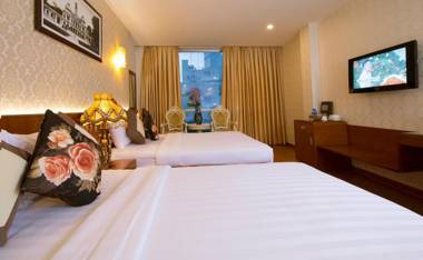 Golden Star Hotel - 60 Le Thanh Ton
