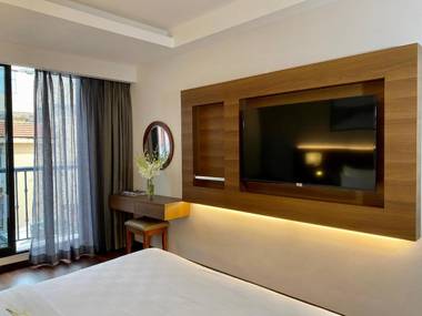 Central Park Saigon Hotel