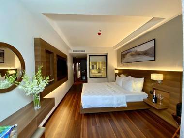 Central Park Saigon Hotel
