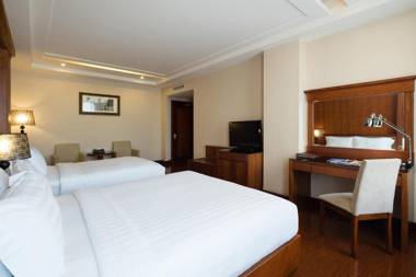 Nhat Ha L’Opera Hotel