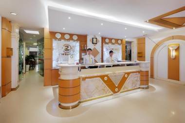 Silverland Central Hotel