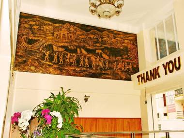 Nam Phuong Queen Hotel