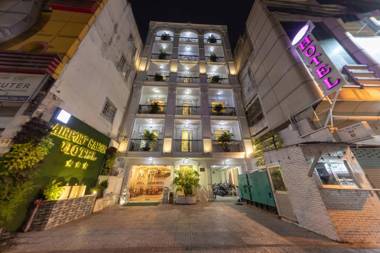 Airport Saigon Hotel - Gần ẩm thực đêm chợ Phạm Văn Hai