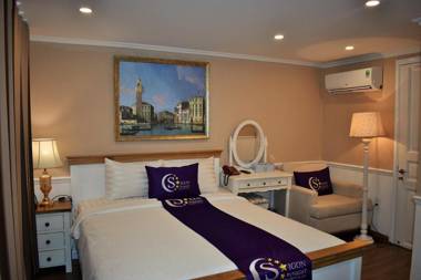 Saigon By Night Luxury Hotel