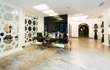 A&Em Signature Hotel