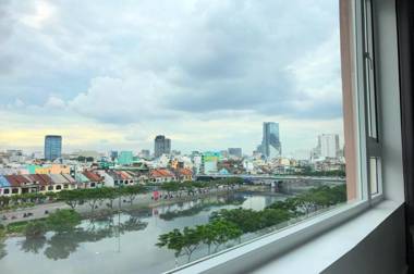 A-In Hotel Riverside