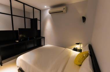 A-In Hotel Riverside