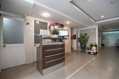 Bin Bin Hotel 2 - Near Him Lam D7