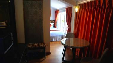 Emerald Serviced Apartment