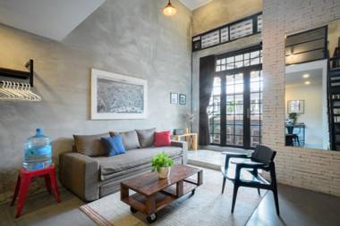 CIRCADIAN Industrial Loft In Heritage Building