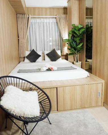 Toi's Travel Home Central