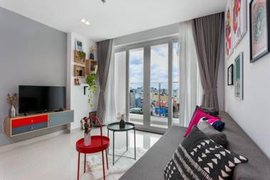 KIRAKUAN Precious COCOON Pool/Gym