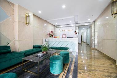 Silk Hotel near Tan Son Nhat Airport