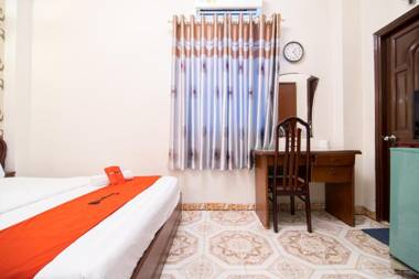 RedDoorz Tan Hoang Long Hotel Nguyen Van Cu