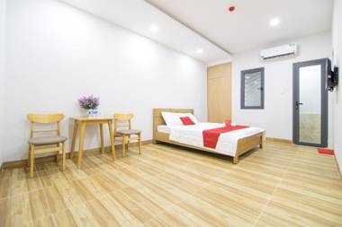 RedDoorz The Jade Hotel Than Nhan Trung