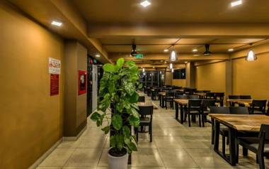 Cherry Hotel and Apartment