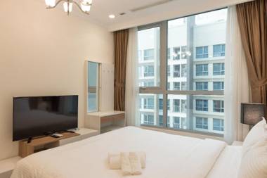 Flash sale!!! 2BR Lux Flat Vinhomes Central Park