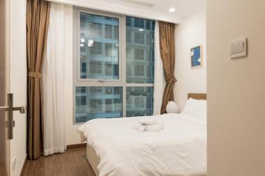 Flash sale!!! 2BR Lux Flat Vinhomes Central Park