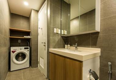 Holiday Republic Saigon Airport