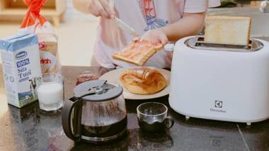 HOSTIE SAIGON [WANDERLUST Home]