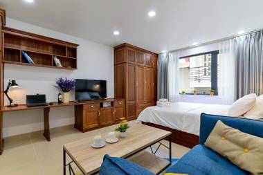 Woody House Saigon Center