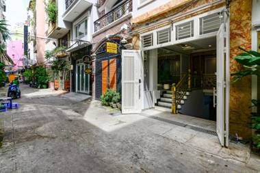 Woody House Saigon Center