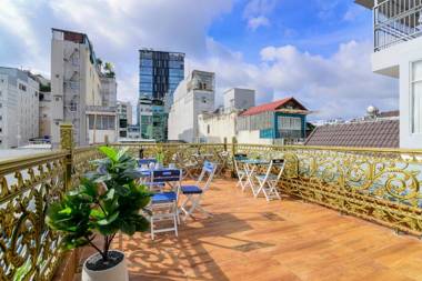 Woody House Saigon Center