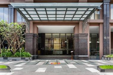 TRESOR POOL & GYM THE GREEN GARDEN STUDIO