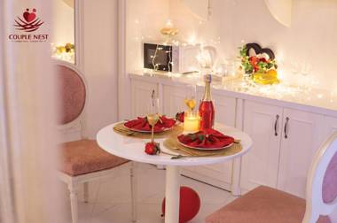 Couple Retreats - Romantic & Luxurious Suite