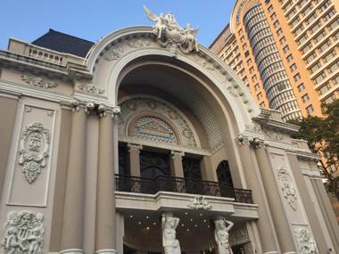 RedDoorz The Sun Hotel near Duong Quang Ham Street