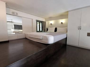 Sunshine Lofts with balcony 5 min to Bui Vien 