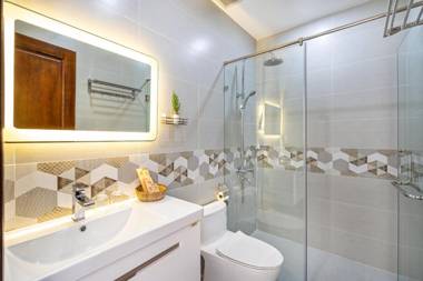 The Royal Hotel & Apartment - Phu My Hung