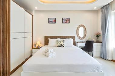 The Royal Hotel & Apartment - Phu My Hung
