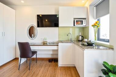 The Royal Hotel & Apartment - Phu My Hung