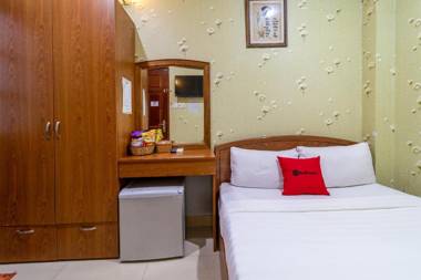 RedDoorz @ Phan Dang Luu Street