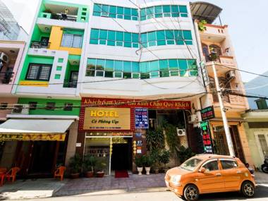 OYO 476 Van Anh Hotel