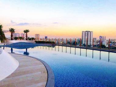 Up & Down Condotel Sunrise City