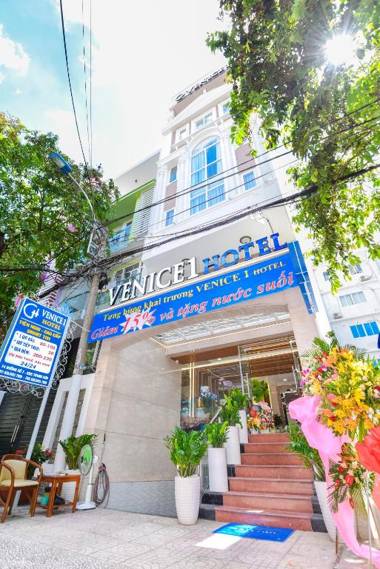 Venice 1 Hotel