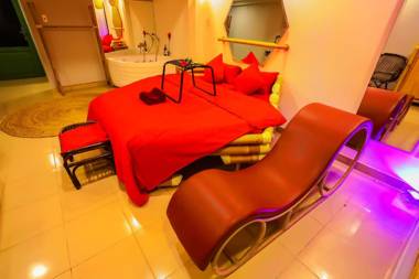 Lồng Đèn Đỏ Hotel