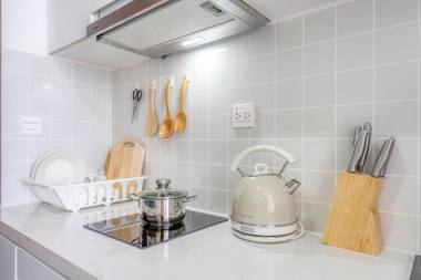 DANNY’s FREE GYM POOL APT near BUI VIEN Ben Thanh