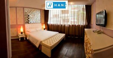 HANZ Friday Royal View Hotel