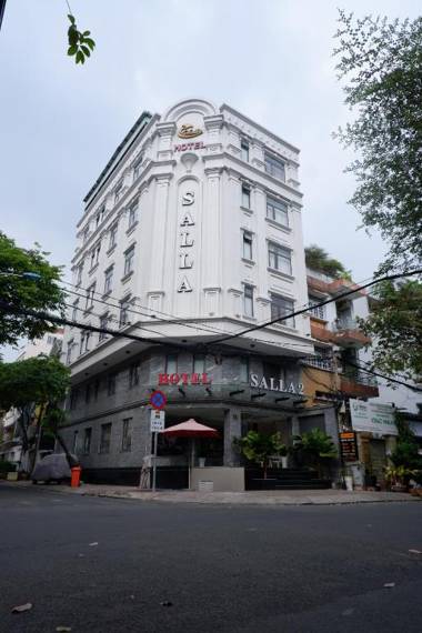 RedDoorz Plus Salla 2 Hotel