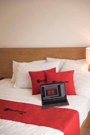 RedDoorz Ngoc Thanh Hotel