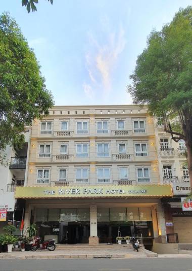 RedDoorz PremiumThe River Park Hotel